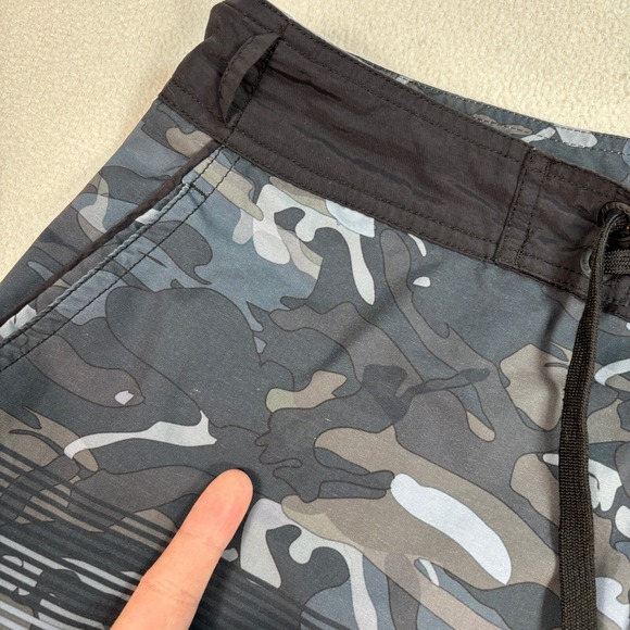 Aftco Joy Division 9" Board Shorts Men's 32 Blue Camo Stripe Swim Trunks Fishing - Picture 12 of 16